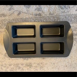 Wilton, 4-cup mini loaf nonstick pan